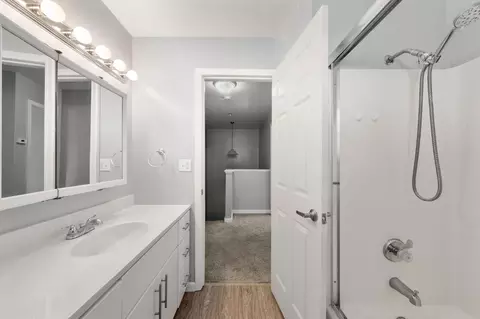 Bath - 1880 Premier Pl, Concord, CA 94520 photo 1 of 4