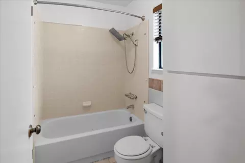 Bath - 3350 M St #45, Merced, CA 95348 photo 3 of 4