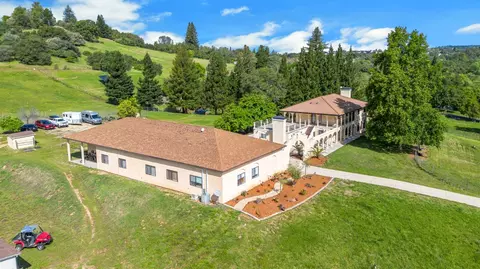 3350 Rattlesnake Rd, Newcastle, CA 95658