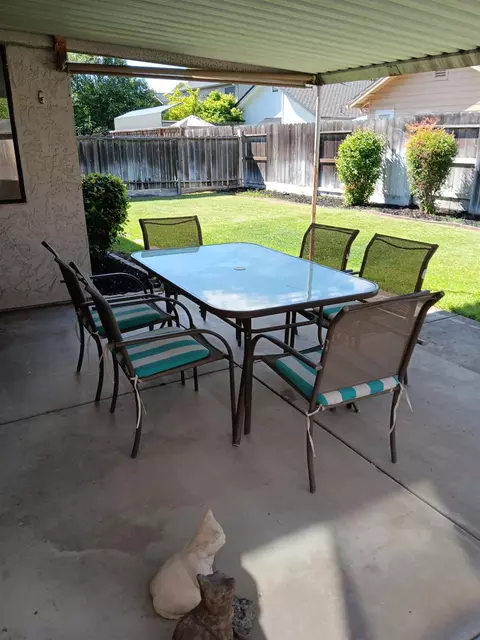 1741 Camphor Way, Lodi, CA 95242 photo 2