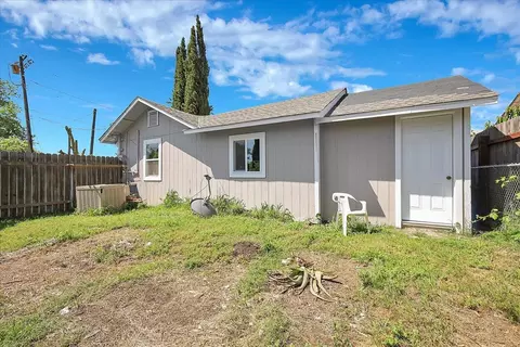 Exterior - 1613 9th Ave, Olivehurst, CA 95961 photo 3 of 13