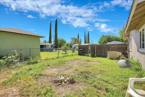 Exterior - 1613 9th Ave, Olivehurst, CA 95961 photo 10 of 13