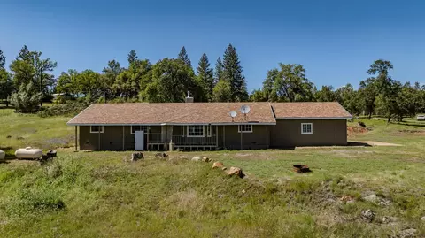 5039 Old Emigranttrail E, Mountain Ranch, CA 95246