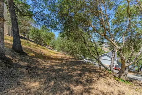 215 Oakhurst Ct, Copperopolis, CA 95228 photo 6