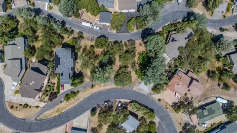 215 Oakhurst Ct, Copperopolis, CA 95228 photo 11