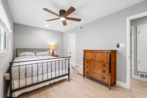 Bedroom - 5250 Sonora Way, Carmichael, CA 95608 photo 3 of 4