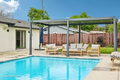Exterior - 5250 Sonora Way, Carmichael, CA 95608 photo 10 of 11