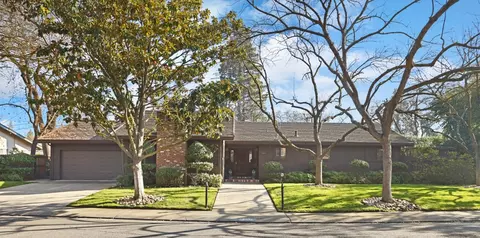 2220 Fernvale Dr, Stockton, CA 95207