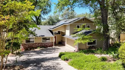 12462 Lake Wildwood Dr, Penn Valley, CA 95946