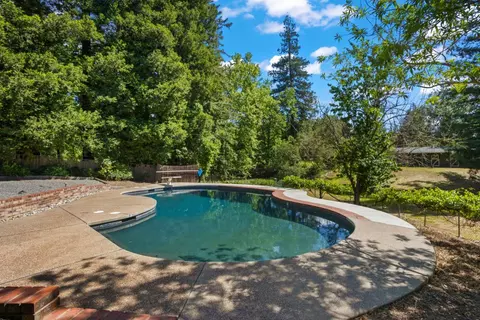 Exterior - 6512 Landis Ave, Carmichael, CA 95608 photo 7 of 21