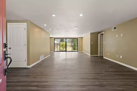 Living - 6512 Landis Ave, Carmichael, CA 95608 photo 1 of 6
