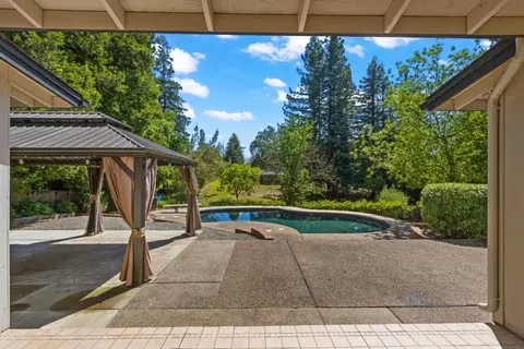 Exterior - 6512 Landis Ave, Carmichael, CA 95608 photo 3 of 21