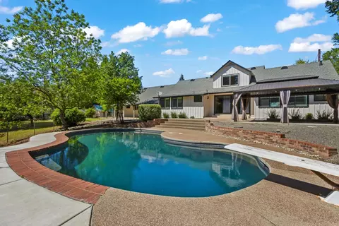 Exterior - 6512 Landis Ave, Carmichael, CA 95608 photo 4 of 21