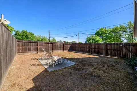 Exterior - 516 East St, Winters, CA 95694 photo 4 of 8