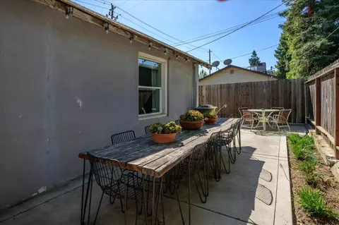 Exterior - 516 East St, Winters, CA 95694 photo 6 of 8