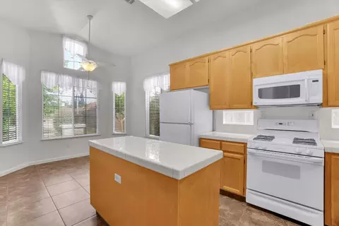 Kitchen - 88 Westbrook Dr, Lodi, CA 95242 photo 1 of 1
