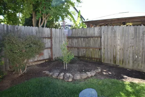 Exterior - 88 Westbrook Dr, Lodi, CA 95242 photo 2 of 10