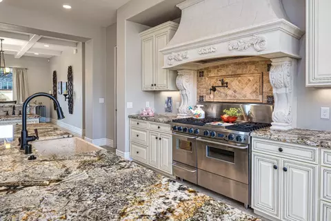 Kitchen - 1830 Gavin Cir, Auburn, CA 95603 photo 2 of 5