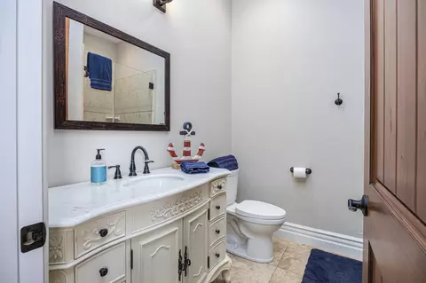 Bath - 1830 Gavin Cir, Auburn, CA 95603 photo 5 of 7