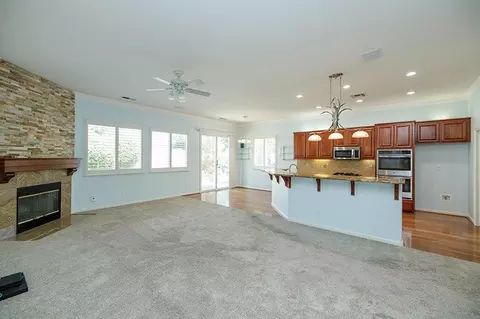 Living - 2001 Dayton Ave, Modesto, CA 95356 photo 14 of 18