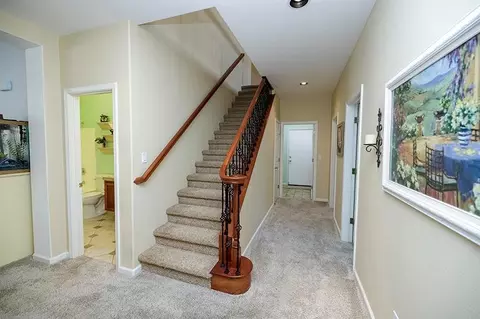 Entry Way - 2001 Dayton Ave, Modesto, CA 95356 photo 4 of 4