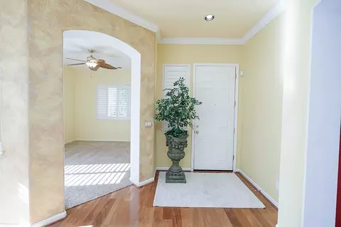 Entry Way - 2001 Dayton Ave, Modesto, CA 95356 photo 1 of 4