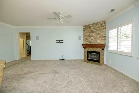 Living - 2001 Dayton Ave, Modesto, CA 95356 photo 17 of 18