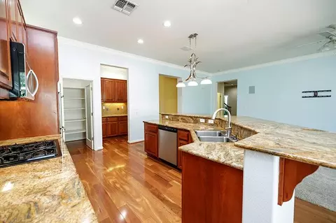Kitchen - 2001 Dayton Ave, Modesto, CA 95356 photo 12 of 14