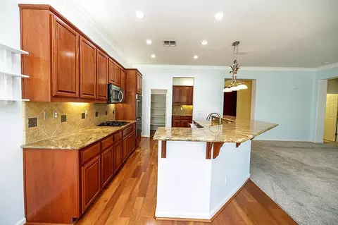 Kitchen - 2001 Dayton Ave, Modesto, CA 95356 photo 13 of 14