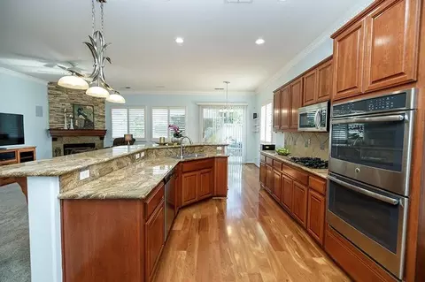 Kitchen - 2001 Dayton Ave, Modesto, CA 95356 photo 1 of 14
