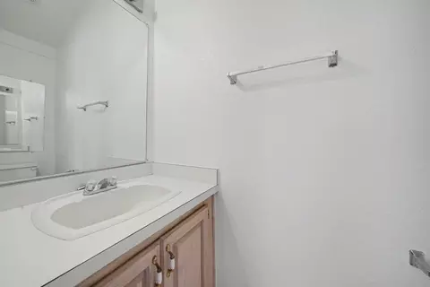 Bath - 3155 Hawver Rd, San Andreas, CA 95249 photo 4 of 5