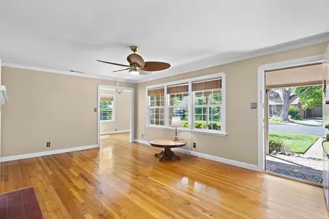Living - 1027 Yale Ave, Modesto, CA 95350 photo 2 of 7