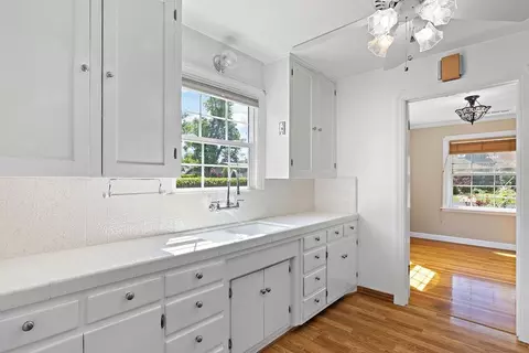 Kitchen - 1027 Yale Ave, Modesto, CA 95350 photo 2 of 3