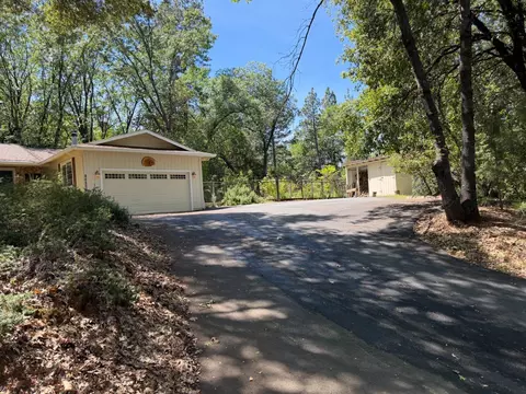 14041 Druid Ln, Pine Grove, CA 95665 photo 2