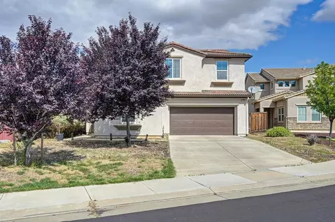 Exterior - 21109 Varietal Ct, Patterson, CA 95363 photo 3 of 9
