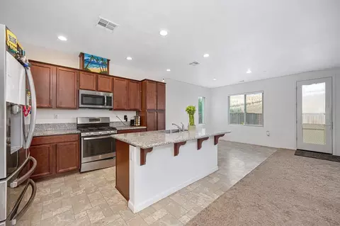 Kitchen - 21109 Varietal Ct, Patterson, CA 95363 photo 1 of 3