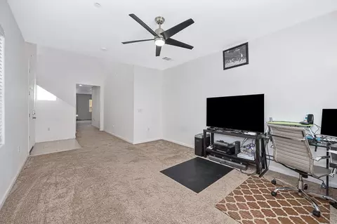 Entry Way - 21109 Varietal Ct, Patterson, CA 95363 photo 3 of 6
