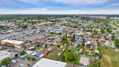 View/Area - 202 Olivero Rd, Modesto, CA 95358 photo 5 of 10