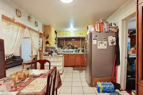Kitchen - 202 Olivero Rd, Modesto, CA 95358 photo 4 of 5