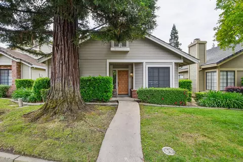 2004 Fernwood Cir, Roseville, CA 95661