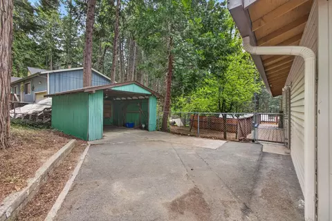 Exterior - 6210 Pine St, Pollock Pines, CA 95726 photo 3 of 16