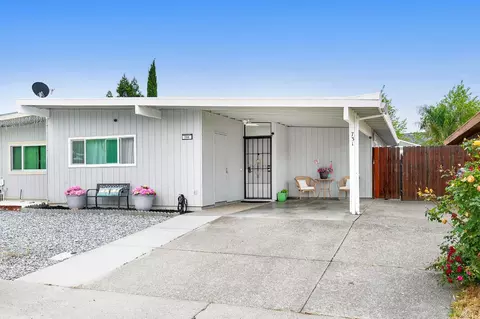 731 Borchard Ct, Woodland, CA 95695