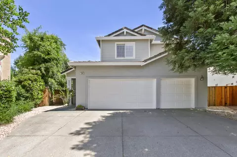1544 Pinnacles St, Davis, CA 95616