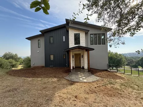 2661 Shirland Tract Rd, Auburn, CA 95603