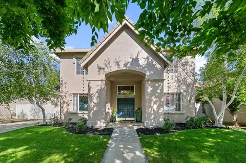 9331 Lakepoint Dr, Elk Grove, CA 95758