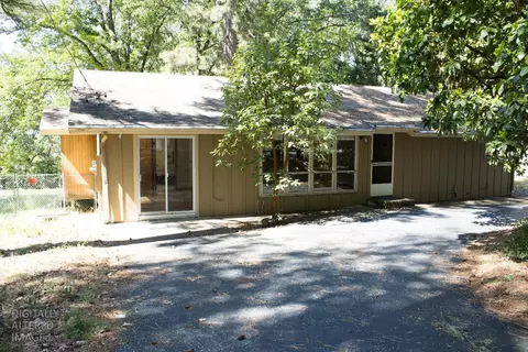 12123 Cement Hill Rd, Nevada City, CA 95959