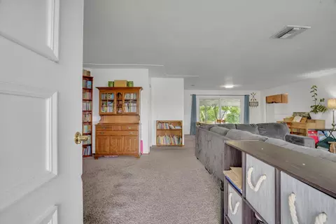 Entry Way - 531 Locust Ave, Manteca, CA 95337 photo 1 of 1