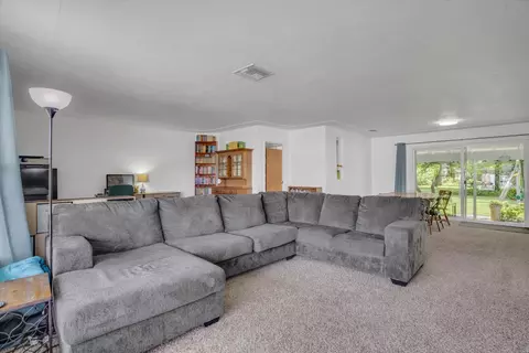 Living - 531 Locust Ave, Manteca, CA 95337 photo 1 of 1