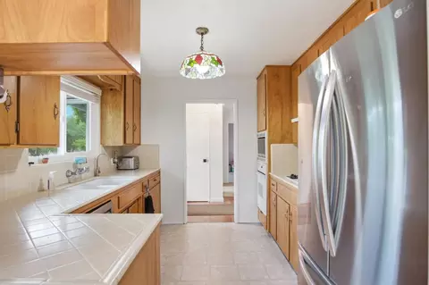 Kitchen - 3501 North Ave, Modesto, CA 95358 photo 3 of 4