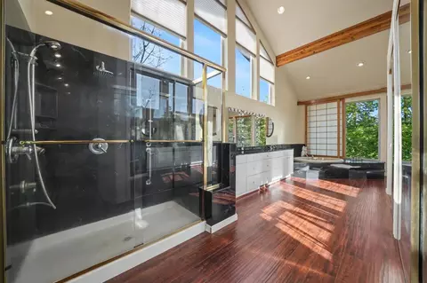 Bath - 12091 Mierkey Rd, Jackson, CA 95642 photo 2 of 9